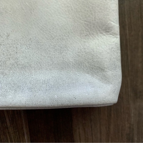 SHE + LO Next Chapter Distressed Silver Gray Leather Clutch Bag - Picture 5 of 9